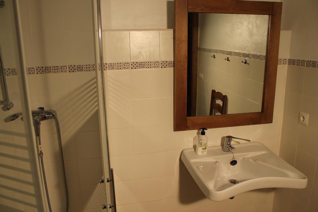 Apartamentos Real Fábrica Hojalata Júzcar Quarto foto