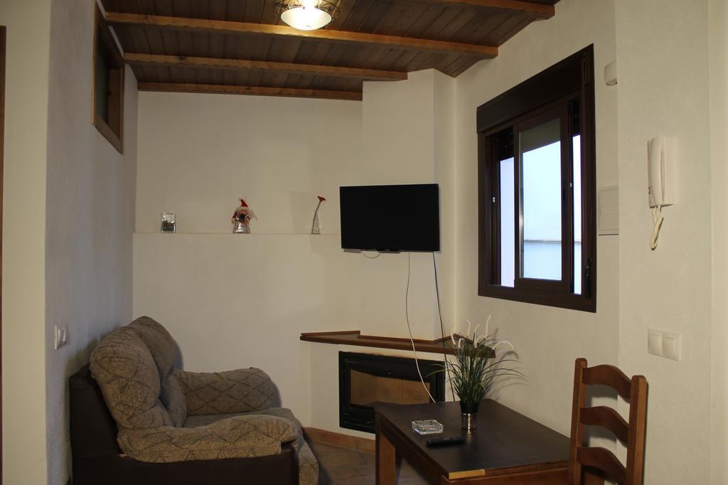 Apartamentos Real Fábrica Hojalata Júzcar Quarto foto